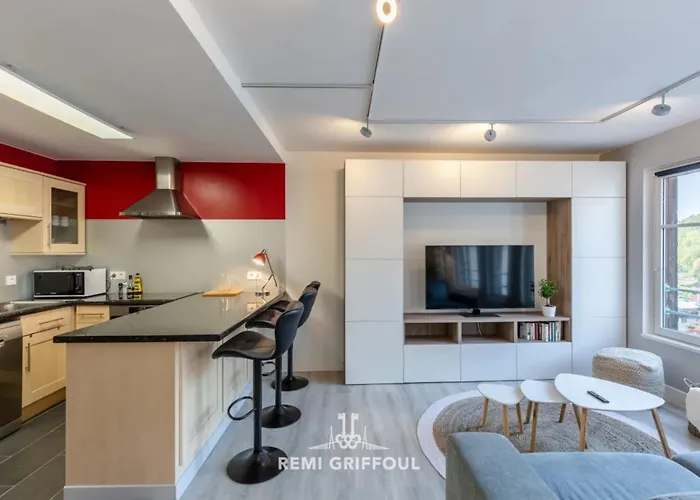 Les Armateurs Charming Gem In The Center Private Parking 2 Guest Apartment